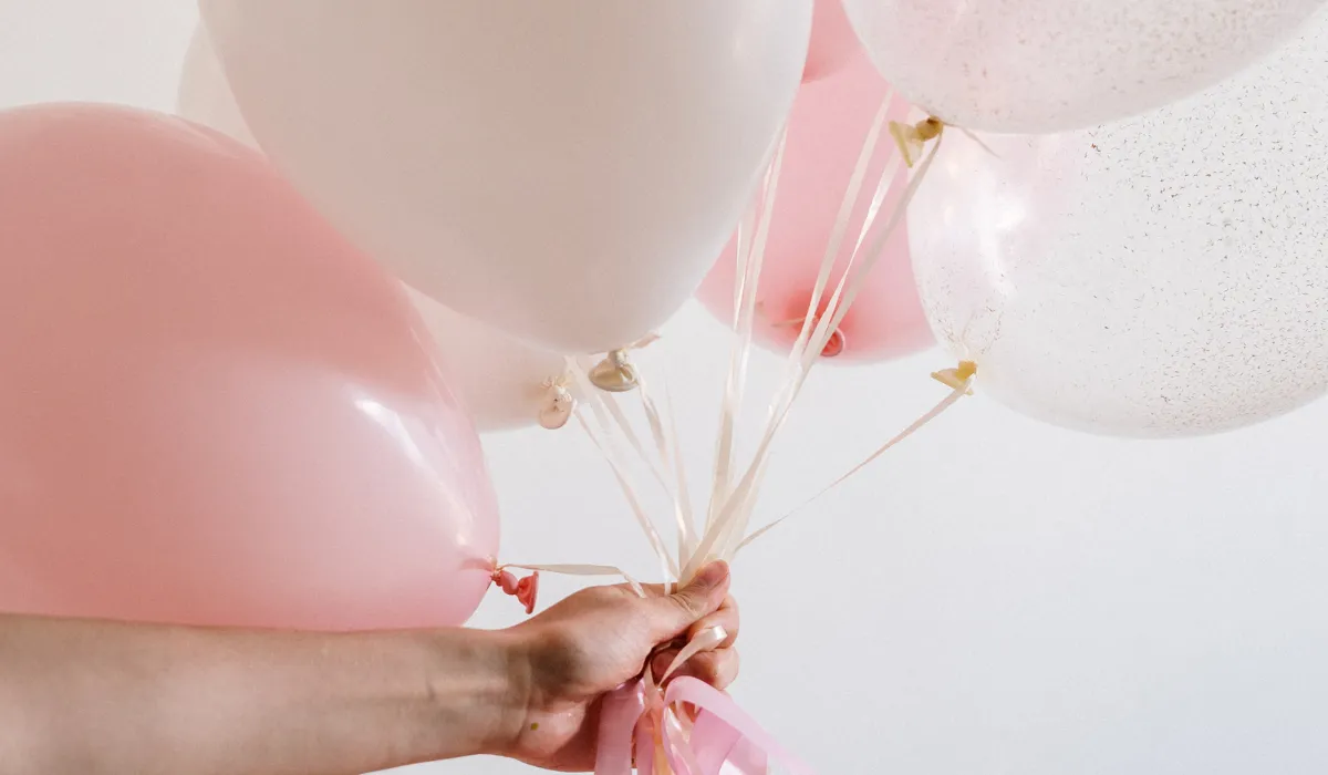 Ballons-de-baudruche-converti-depuis-png.webp