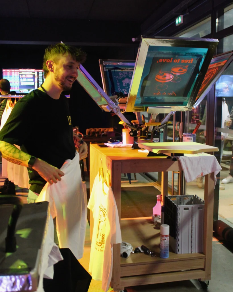 Live-Printing-Les-Trophées-de-l_Evenemetiel-Baptiste-Sérigraphie